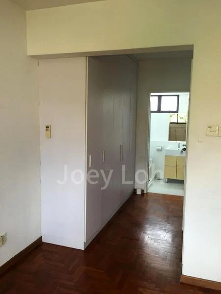 4 Bed Terraced House (Landed) for Rent in  Concorde Hotel And Shopping Mall - Image 8