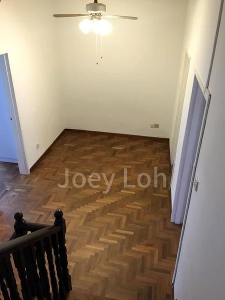 4 Bed Terraced House (Landed) for Rent in  Concorde Hotel And Shopping Mall - Image 5