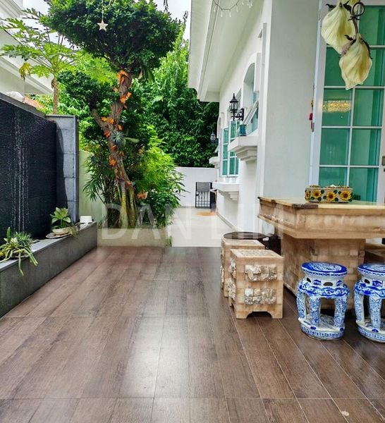 5 Bed Bungalow (Landed) for Sale in  Braddell Heights Estate - Image 2