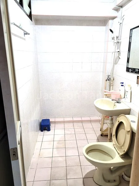 Common Room (HDB) for Rent in 39 Jalan Rumah Tinggi - Image 3