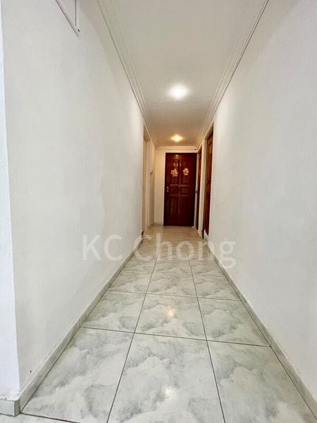 5 Room (5I) HDB for Rent in  281 Toh Guan Road - Image 7