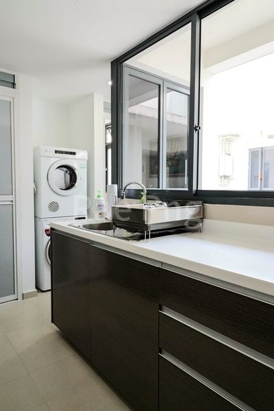 3 Bed Executive Condo for Rent in  Twin Fountains - Image 9