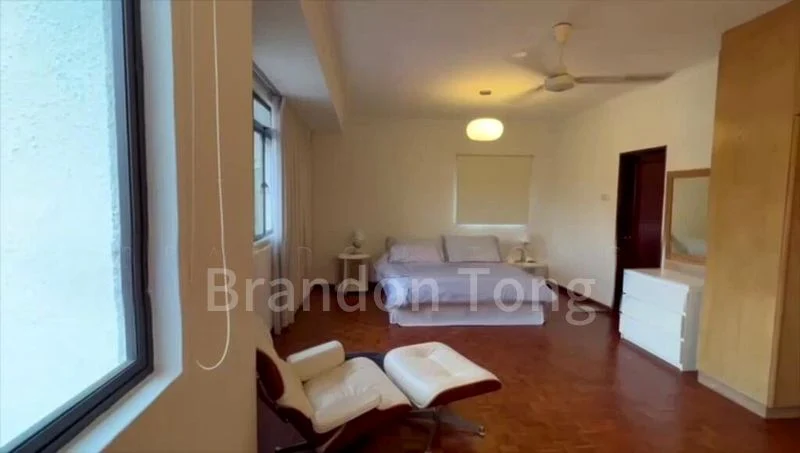 4 Bed Semi-Detached House (Landed) for Rent in  Regent Villas - Image 2