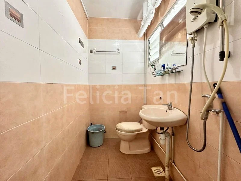 5 Room (5I) HDB for Sale in  491H Tampines Street 45 - Image 8
