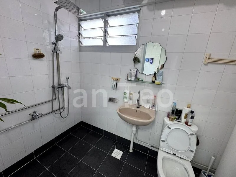 5 Room (5A) HDB for Sale in 912 Tampines Street 91 - Image 7
