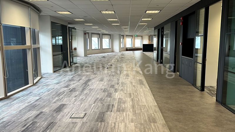 Office for Rent in  Centennial Tower - Image 6