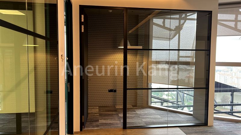 Office for Rent in  Centennial Tower - Image 5