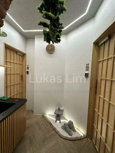 Office for Sale: Fortune Centre - Image 2