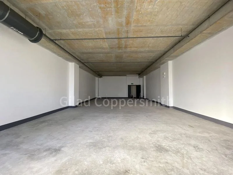 Light Industrial (B1) for Rent: Nordcom II - Image 2