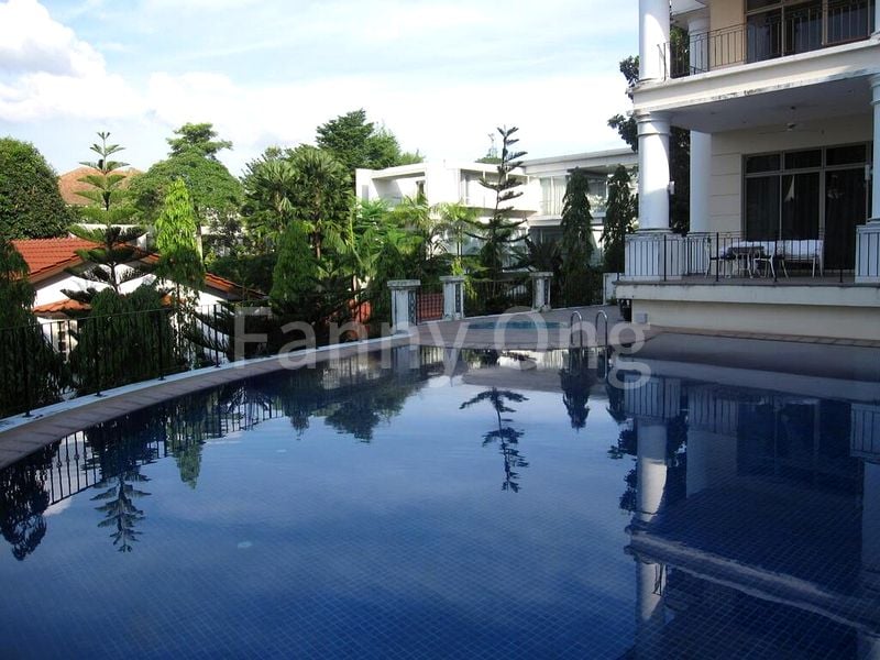 6 Bed Bungalow (Landed) for Rent in  Villas Holland - Image 1