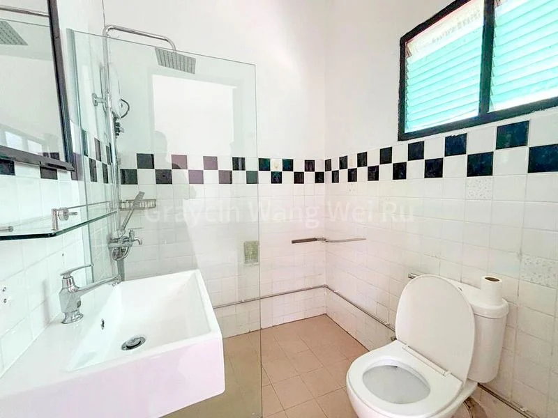 4 Bed Semi-Detached House (Landed) for Rent in  Ban Guan Park - Image 8