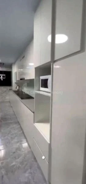 Room (HDB) for Rent in 208 Petir Road - Image 5