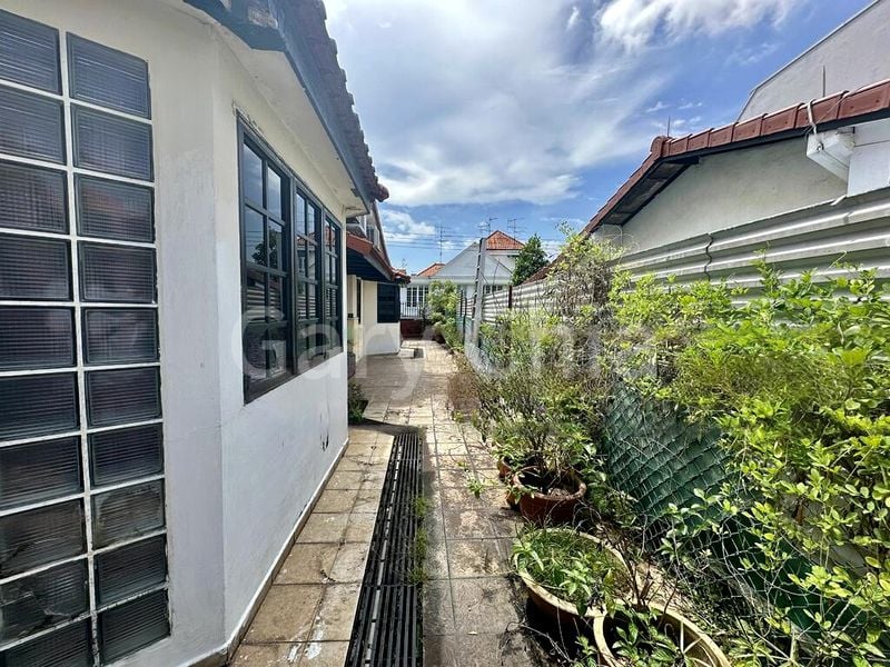 4 Bed Semi-Detached House (Landed) for Sale in  Seletar Hills Estate - Image 5