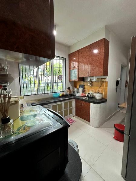 8 Bed Semi-Detached House (Landed) for Sale in Sembawang Hills Estate - Image 4