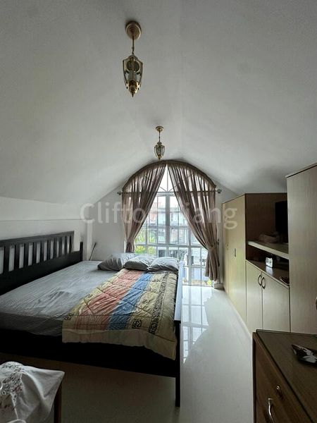 8 Bed Semi-Detached House (Landed) for Sale in Sembawang Hills Estate - Image 6