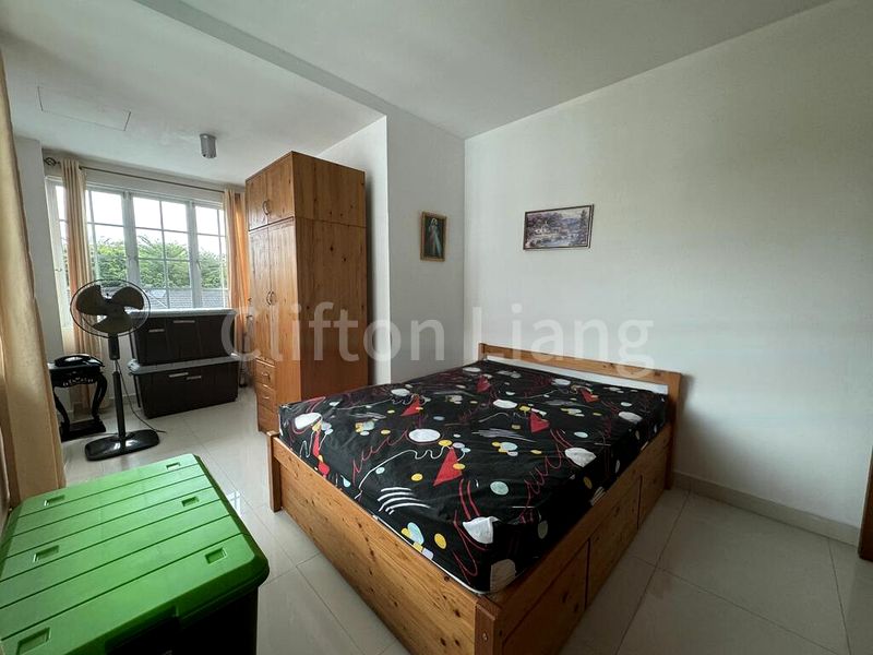 8 Bed Semi-Detached House (Landed) for Sale in Sembawang Hills Estate - Image 5