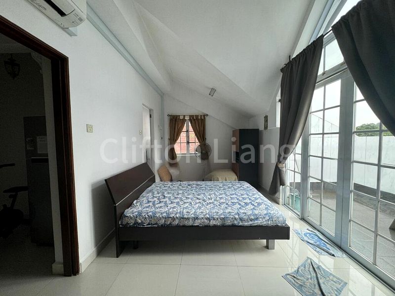 8 Bed Semi-Detached House (Landed) for Sale in Sembawang Hills Estate - Image 8