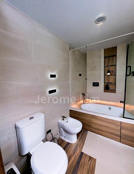 4 Bed Condo for Sale in  The Balmoral - Image 9