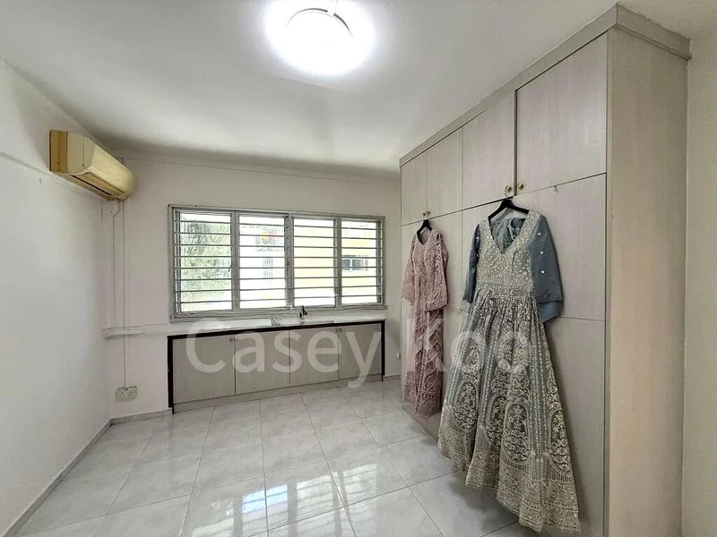 4 Room (4A) HDB for Rent in  20 Queen's Close - Image 9