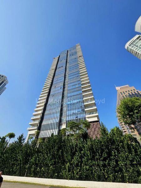 3 Bed Condo for Sale in  Centennia Suites - Image 4