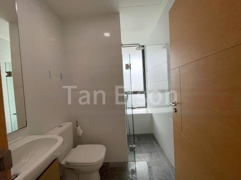 2 Bed Apartment (Condo) for Rent in  Illuminaire On Devonshire - Image 9