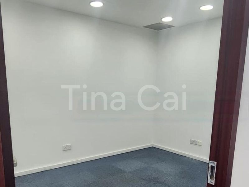 Office for Rent: Far East Shopping Centre - Image 2