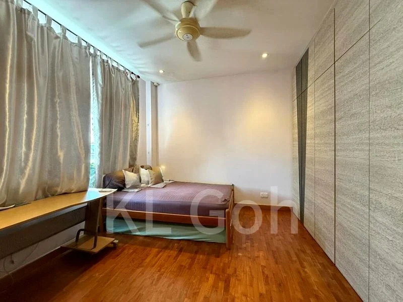 7 Bed Corner Terrace (Landed) for Sale in  Thomson Ridge - Image 4