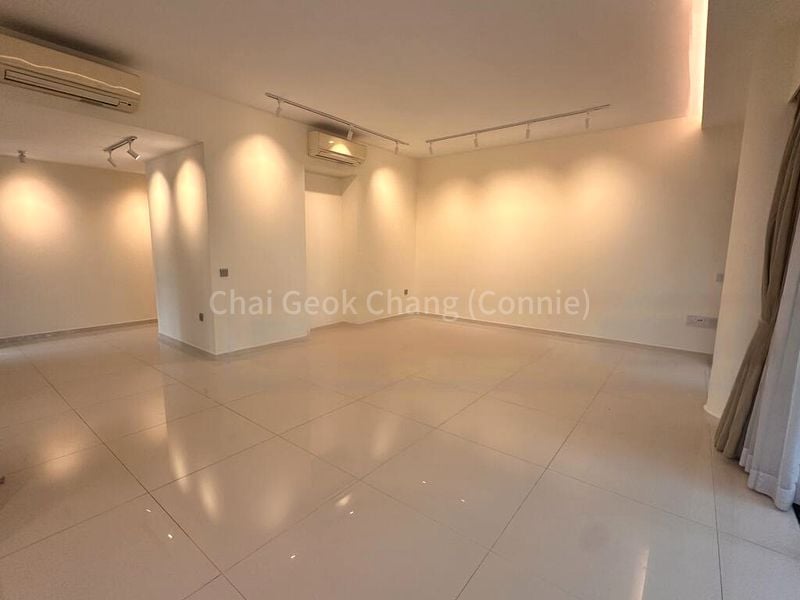 3 Bed Condo for Rent in  The Interlace - Image 16