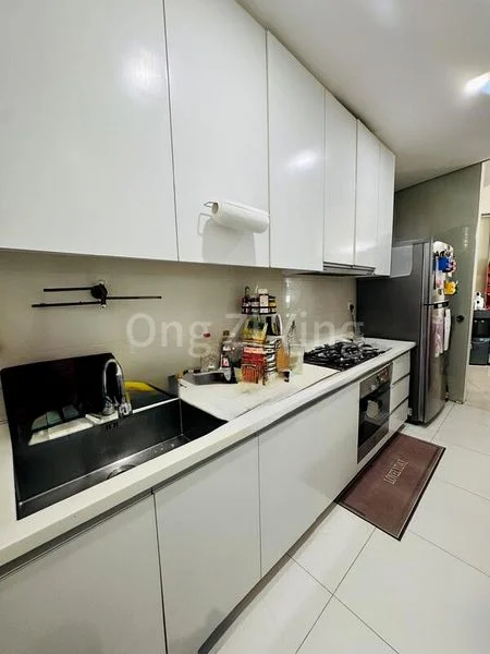 3 Bed Condo for Rent in  D'leedon - Image 7