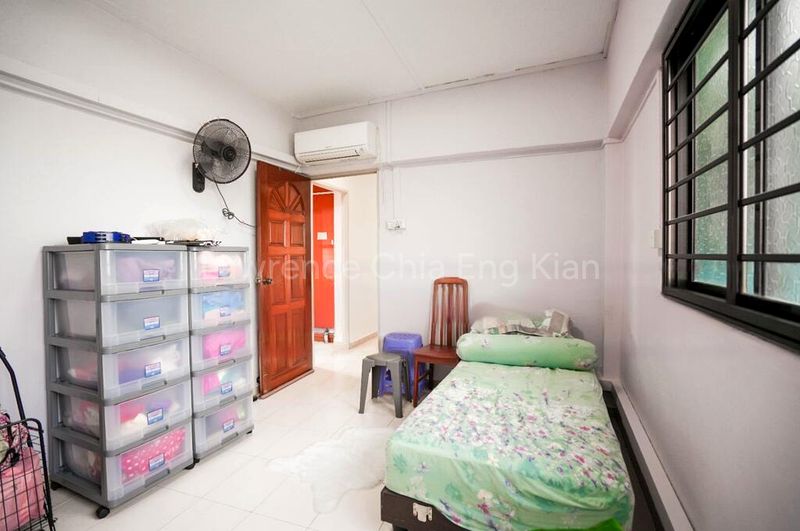 5 Room (5A) HDB for Sale in  332 Jurong East Avenue 1 - Image 7