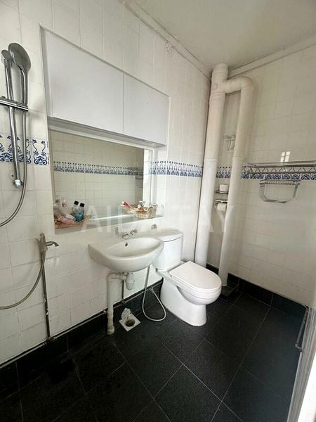 Common Room (HDB) for Rent in  710 Jurong West Street 71 - Image 9