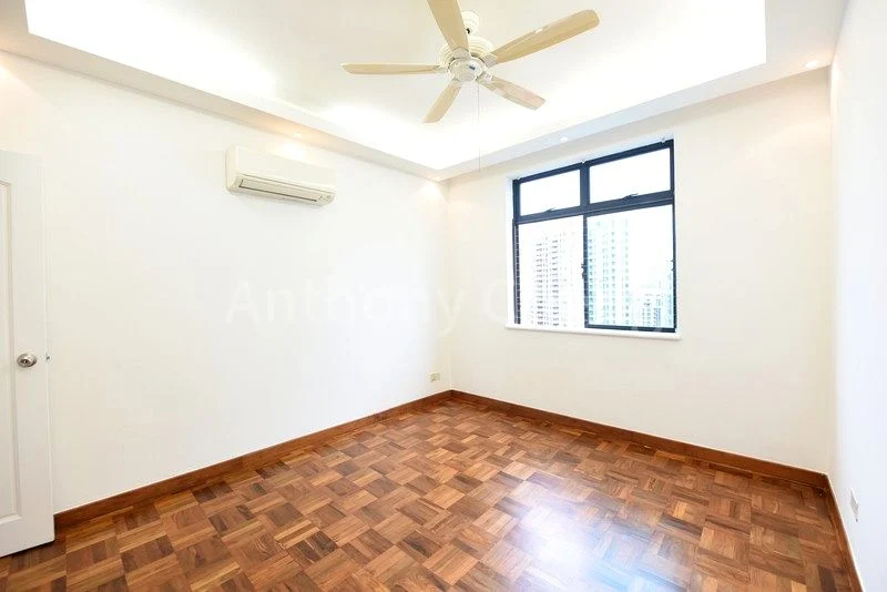 5 Bed Condo for Rent in  Spring Grove - Image 7