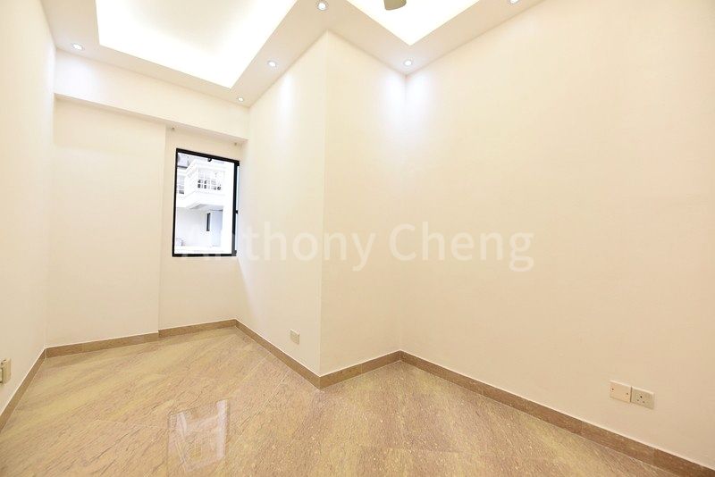 5 Bed Condo for Rent in  Spring Grove - Image 6