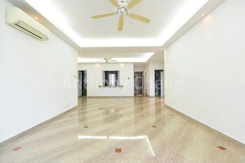 5 Bed Condo for Rent in  Spring Grove - Image 1