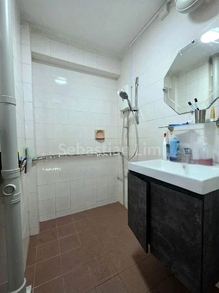 Common Room (HDB) for Rent in  83 Whampoa Drive - Image 4