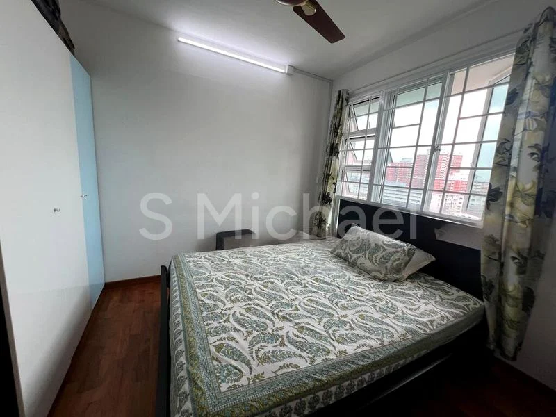 5 Room (5I) HDB for Sale in 40A Margaret Drive - Image 4