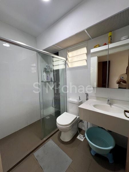 5 Room (5I) HDB for Sale in 40A Margaret Drive - Image 7