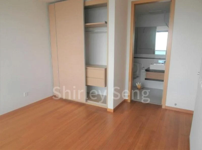 2 Bed Condo for Sale in  Marina Bay Link Mall - Image 2