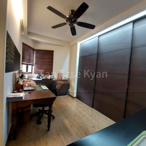 2 Bed Condo for Sale in  Bayshore Park - Image 10