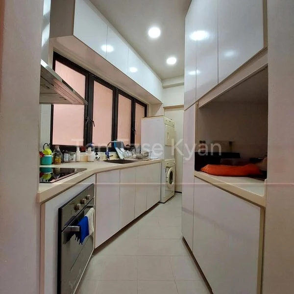 2 Bed Condo for Sale in  Bayshore Park - Image 7