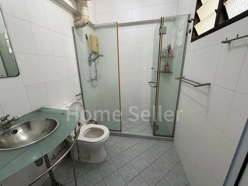 4 Room (4A) HDB for Sale in 638 Choa Chu Kang Street 64 - Image 9