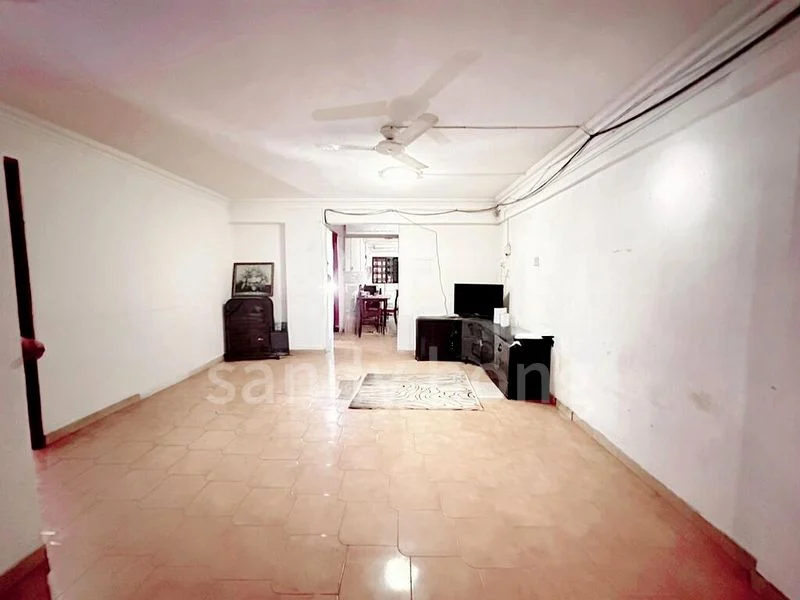 4 Room (4NG) HDB for Sale in 136 Bukit Batok West Avenue 6 - Image 1