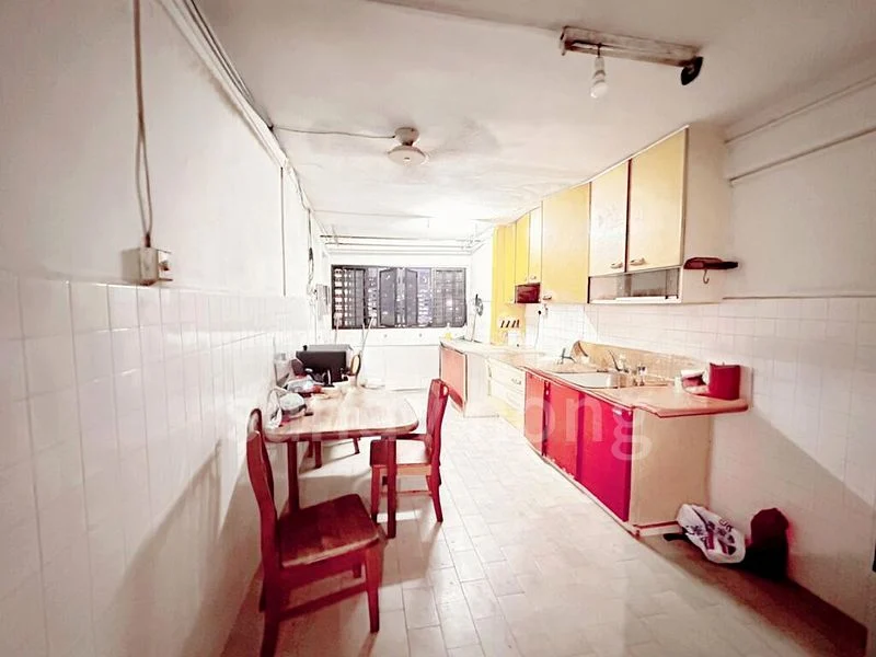 4 Room (4NG) HDB for Sale in 136 Bukit Batok West Avenue 6 - Image 9