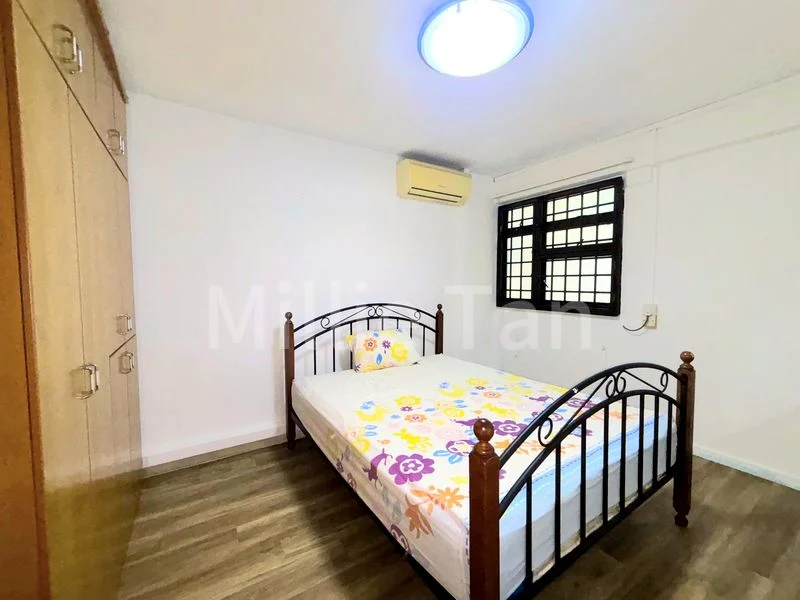 3 Room (3I) HDB for Sale in 26 Toa Payoh East - Image 5