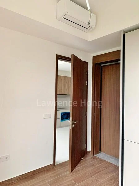 2 Bed Condo for Rent in  Holland Grove Road - Image 7