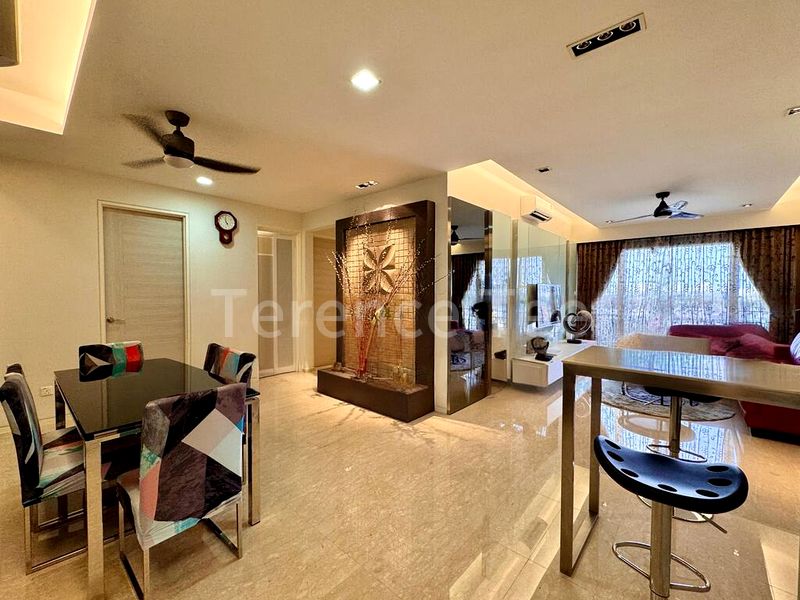 3 Bed Condo for Sale in  The Trumps - Image 3