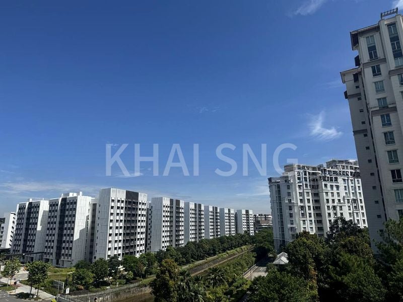 3 Bed Executive Condo for Rent in  1 Canberra - Image 9