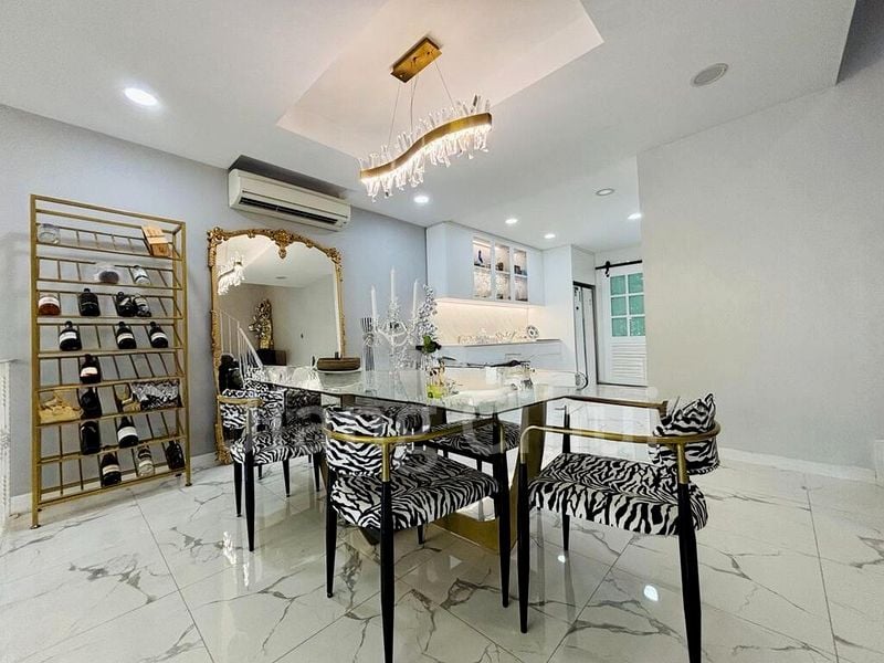 4 Bed Terraced House (Landed) for Sale in  St Nicholas View - Image 6