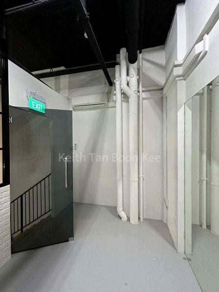 Light Industrial (B1) for Rent: Oxley BizHub - Image 2