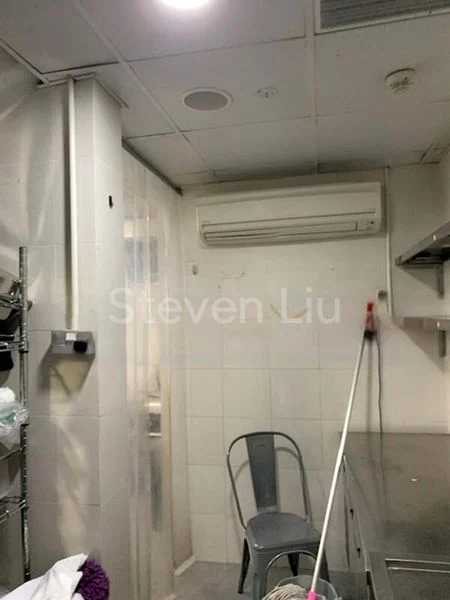 Food & Beverage for Rent: madras street - Image 5